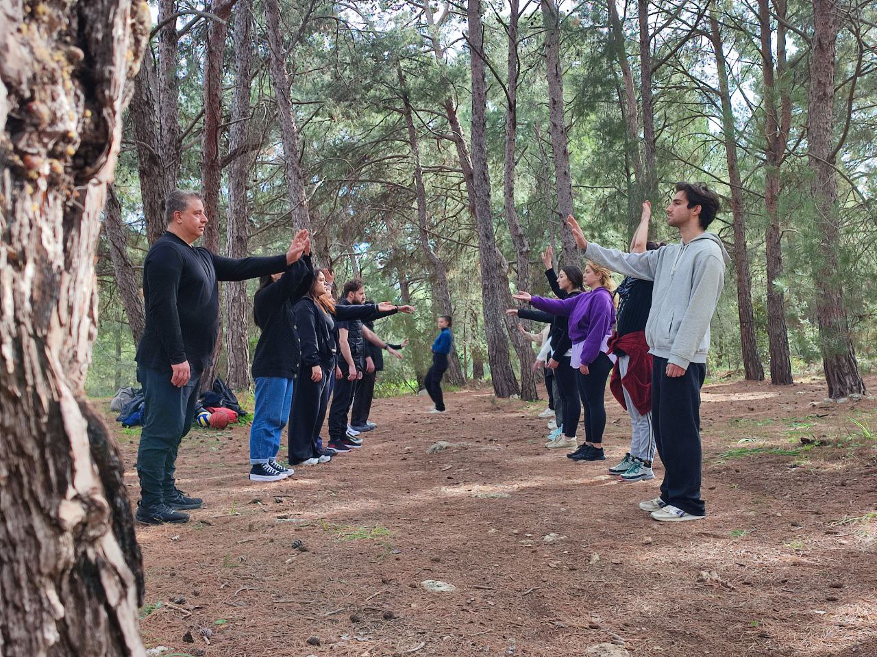 Εξόρμηση στη φύση από τα μέλη της Νέας Ακρόπολης ΝΕΑ ΑΚΡΟΠΟΛΗ ΡΕΘΥΜΝΟ ΕΞΟΡΜΗΣΗ ΣΤΗ ΦΥΣΗ ΑΠΟ ΤΑ ΜΕΛΗ ΤΗΣ ΝΕΑΣ ΑΚΡΟΠΟΛΗΣ